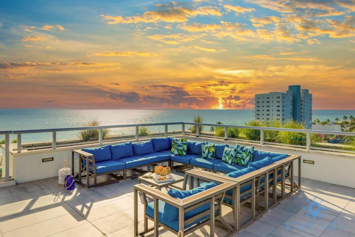 Beachfront Condo-Roofto Pool- 2 Bedrooms 2 Bedroom ! Hollywood Exterior photo