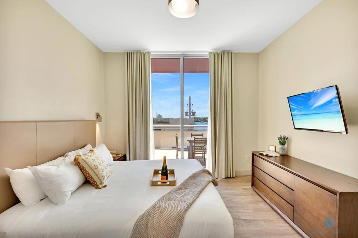 Beachfront Condo-Roofto Pool- 2 Bedrooms 2 Bedroom ! Hollywood Exterior photo