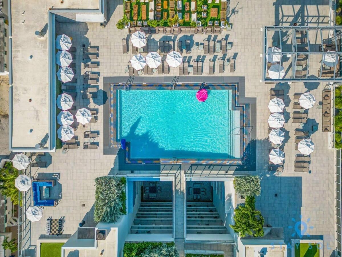 Beachfront Condo-Roofto Pool- 2 Bedrooms 2 Bedroom ! Hollywood Exterior photo